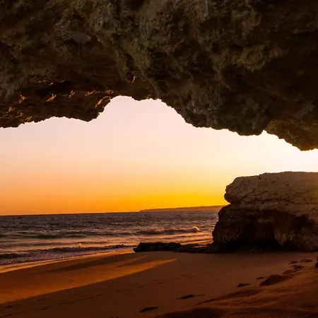 Elegant In With Private Pool. Вилла Албуфейра