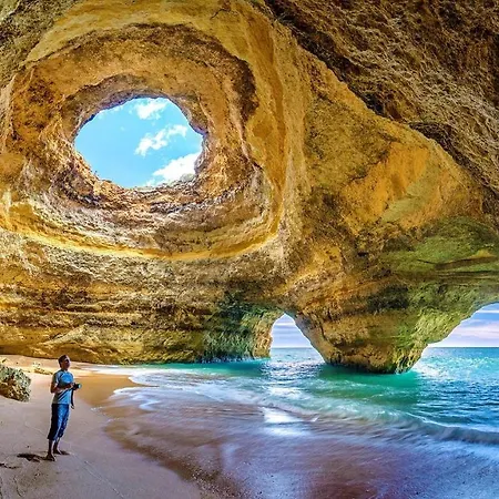 Elegant In With Private Pool. * Албуфейра